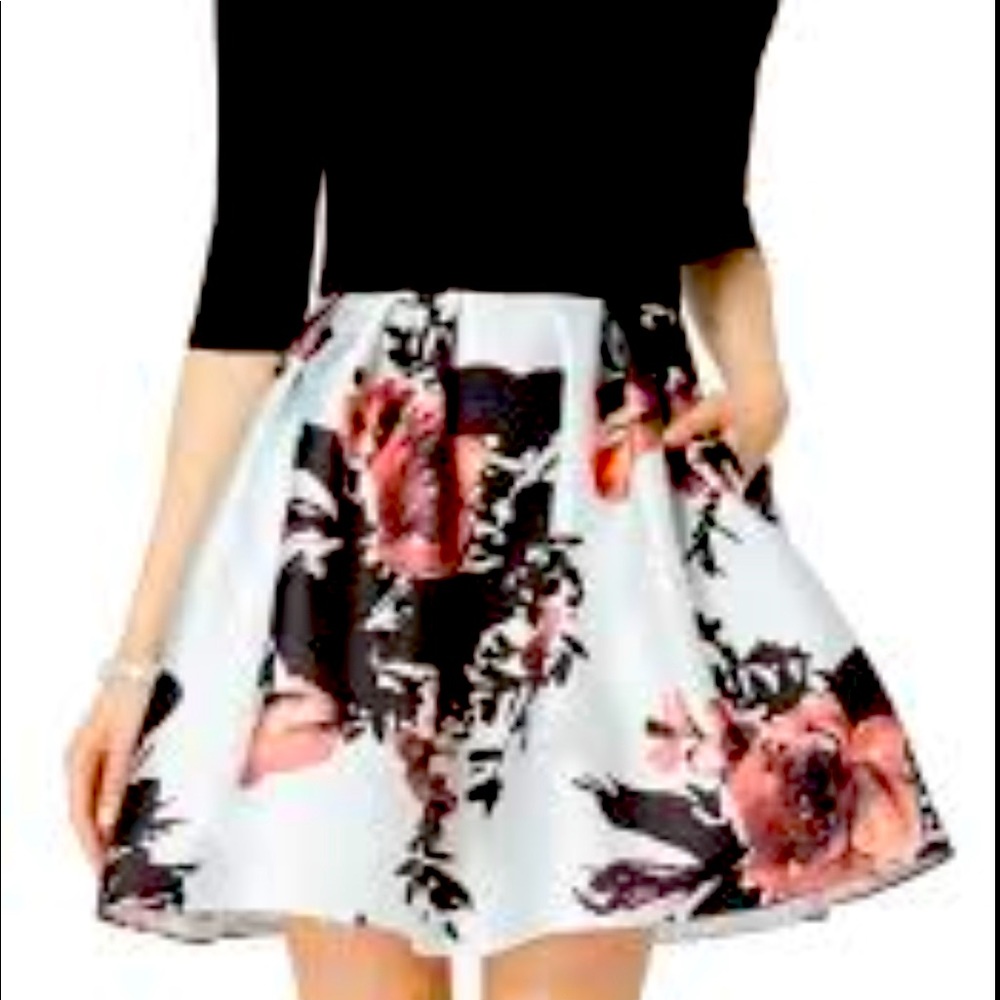 Betsy Adam Size 6 Retro Floral Off Shoulder
